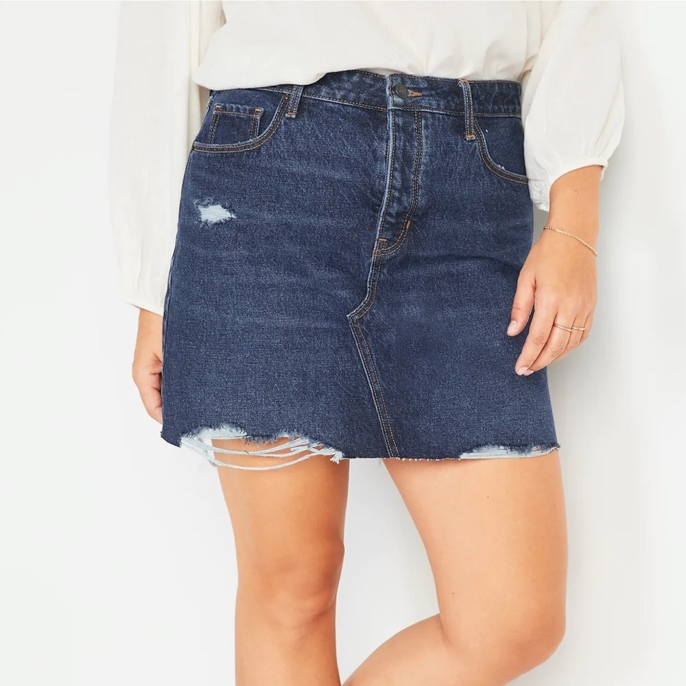 NWT Old Navy High-Waisted Cut-Off Jean Skirt